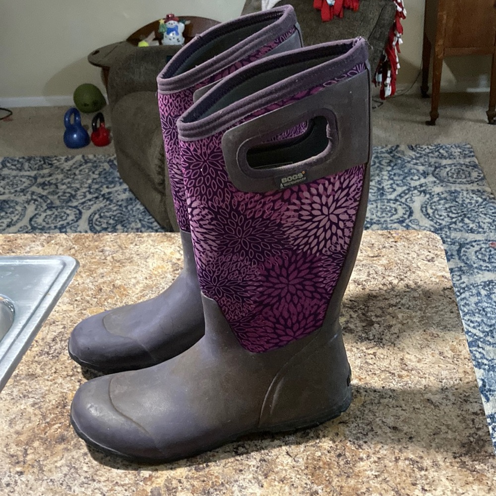 Bogs boots size women’s 10